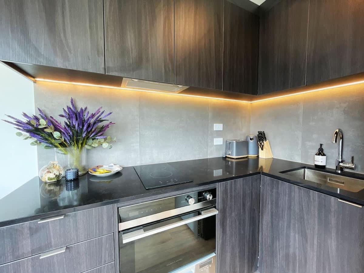 Graceful Parkside Scenery 1 Bed & 1 Study Vs Ac Pool & Gym *