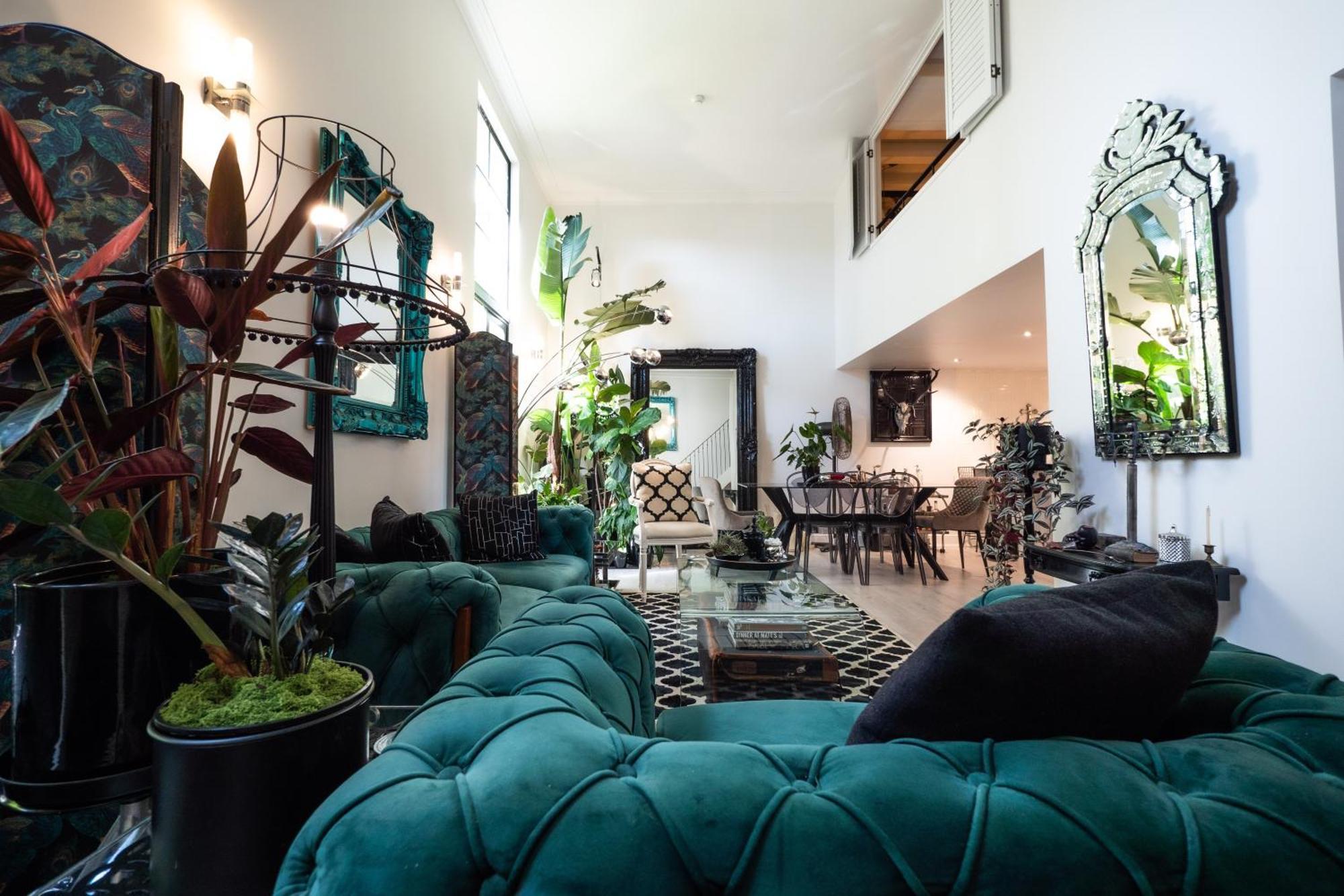 Stunning Comfort And Artistic Boutique Apartment *