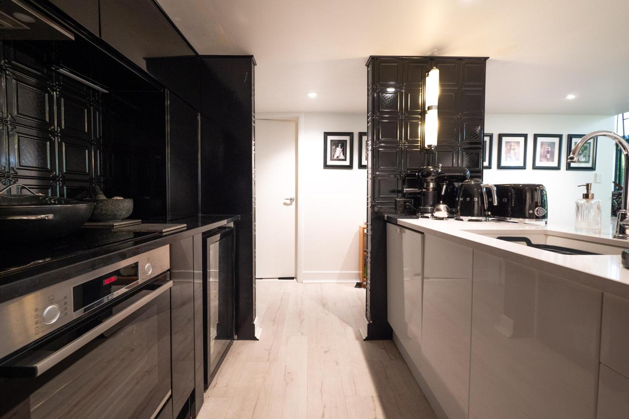 Stunning Comfort And Artistic Boutique