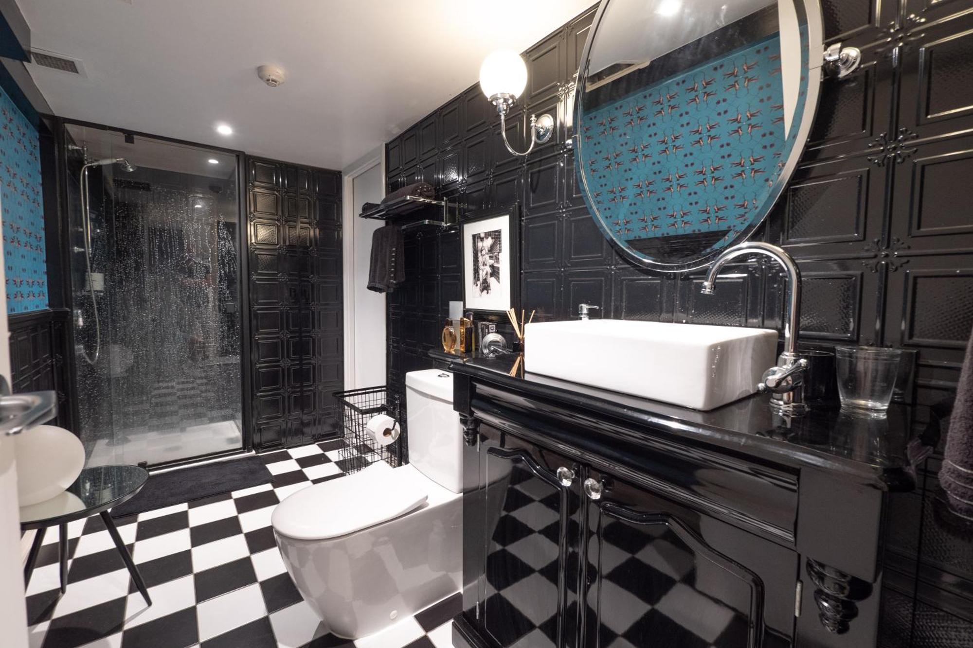 Stunning Comfort And Artistic Boutique