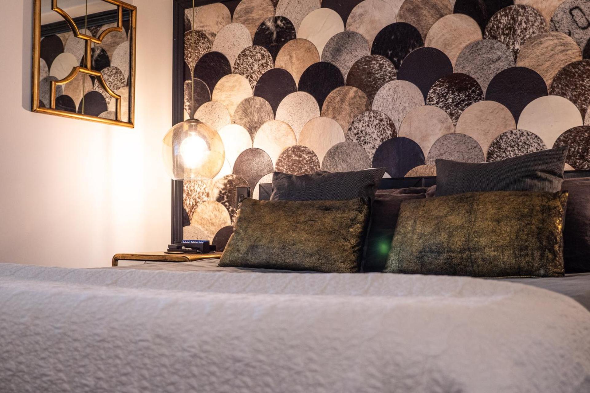 Stunning Comfort And Artistic Boutique Apartment Auckland