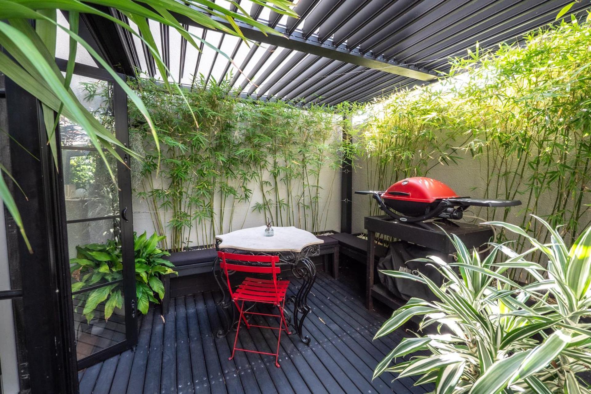 Stunning Comfort And Artistic Boutique *