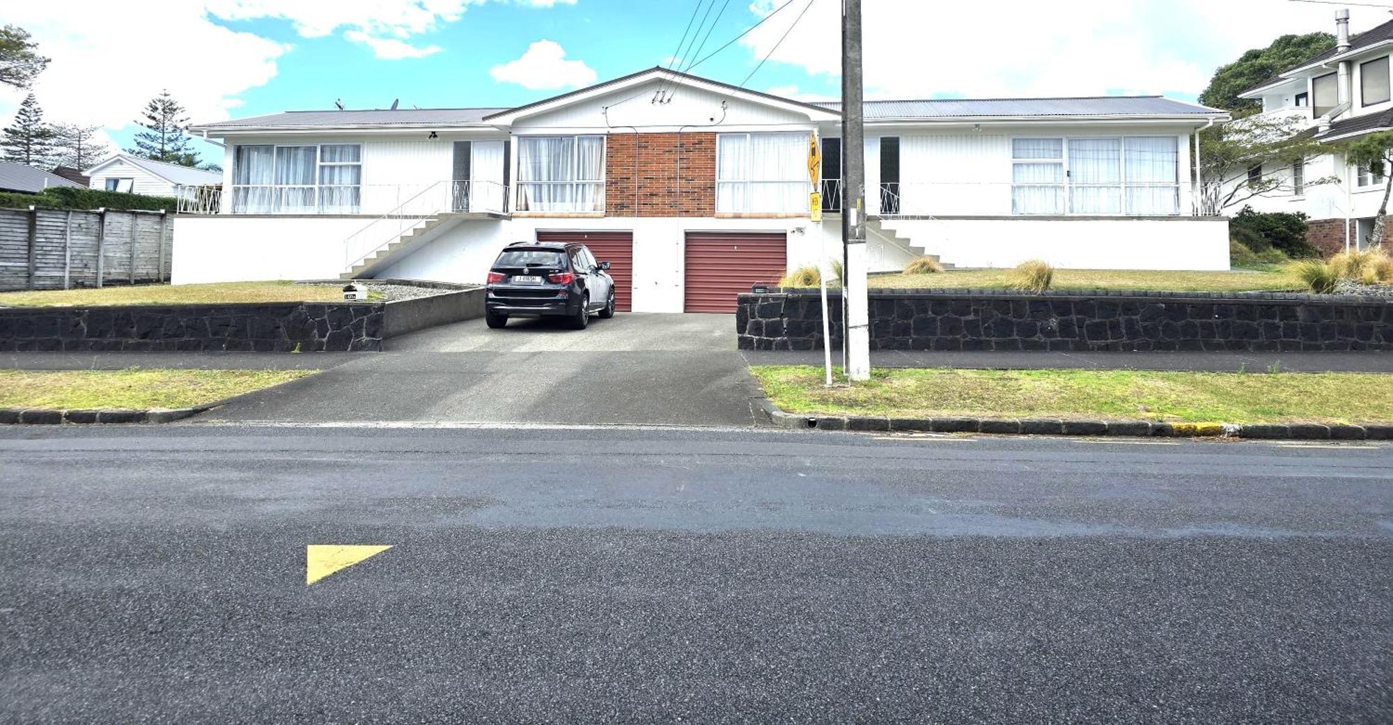 Sunny * Auckland