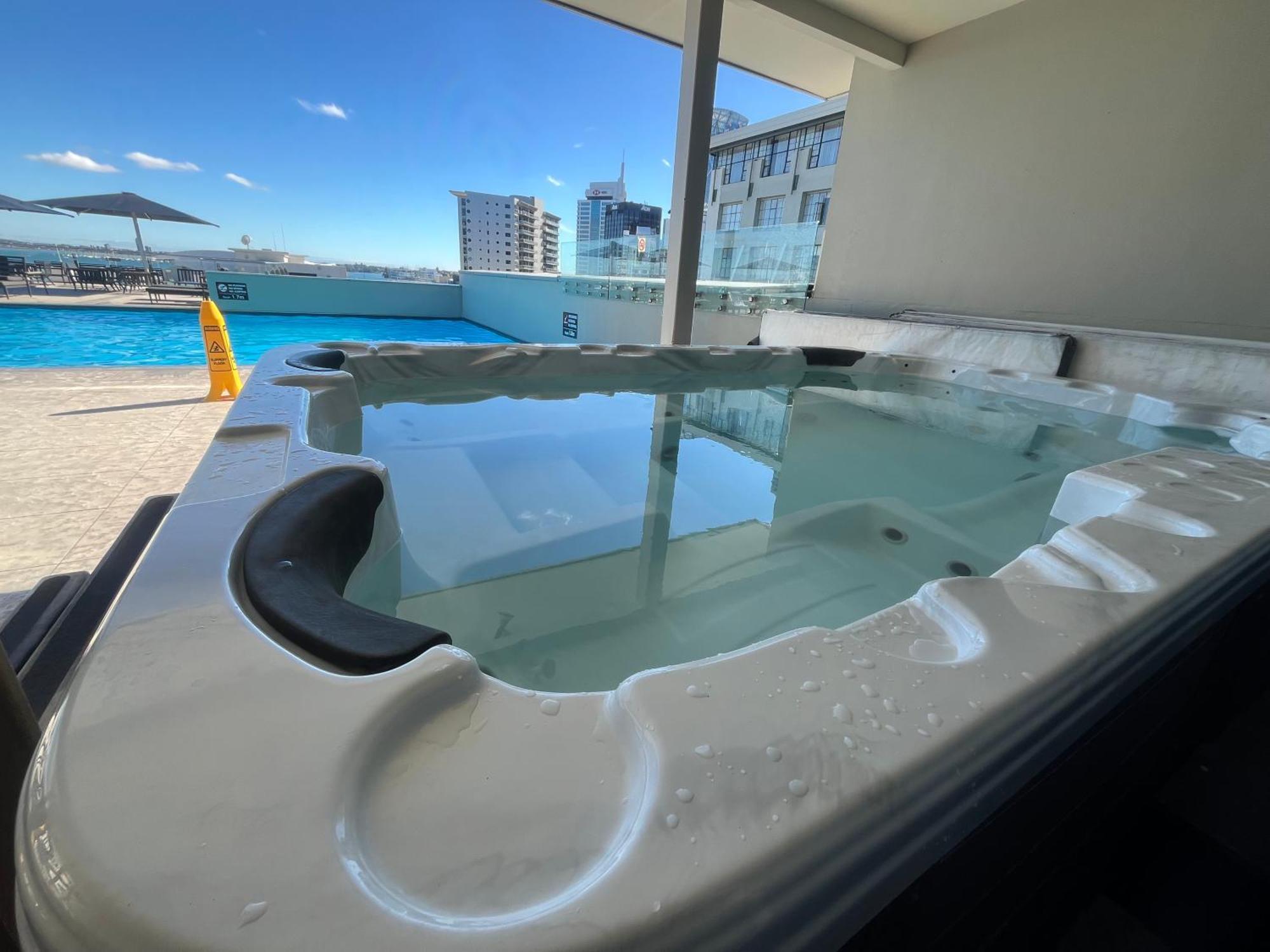 New York Style Luxury With Rooftop Pool * Auckland