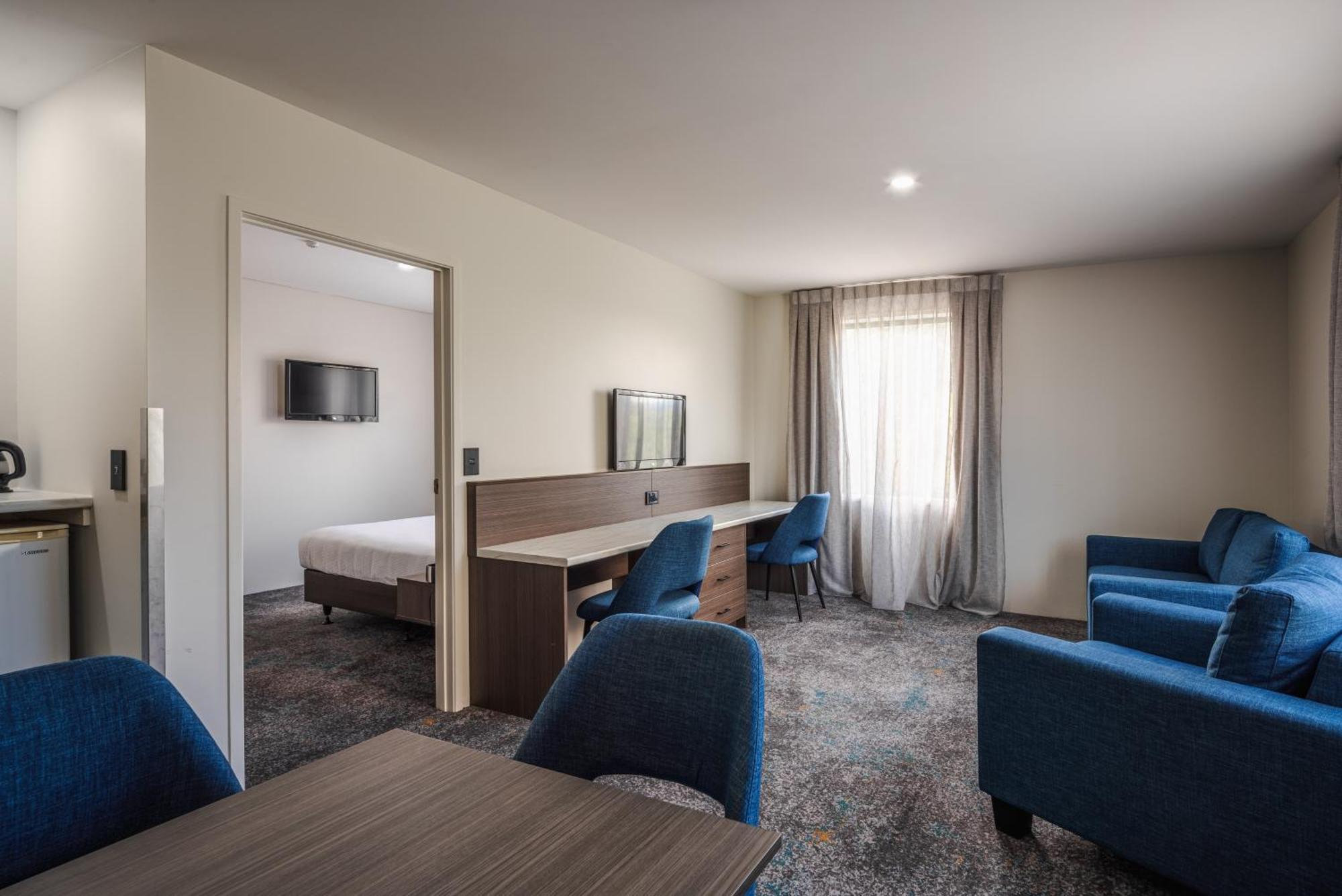 Hotel Heartland Airport