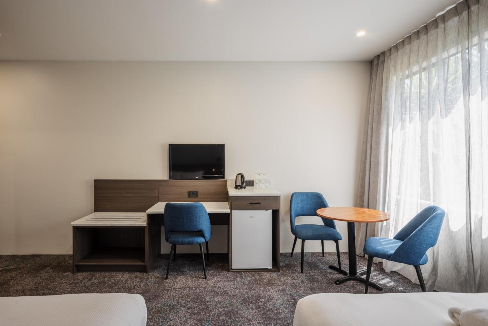 Hotel Heartland Airport
