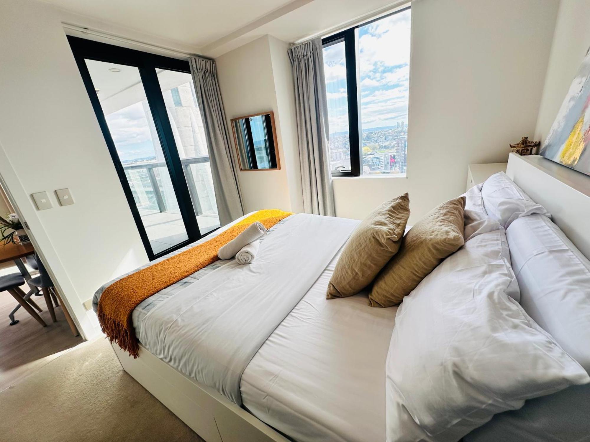Sky Tower Panorama Luxurious Auckland