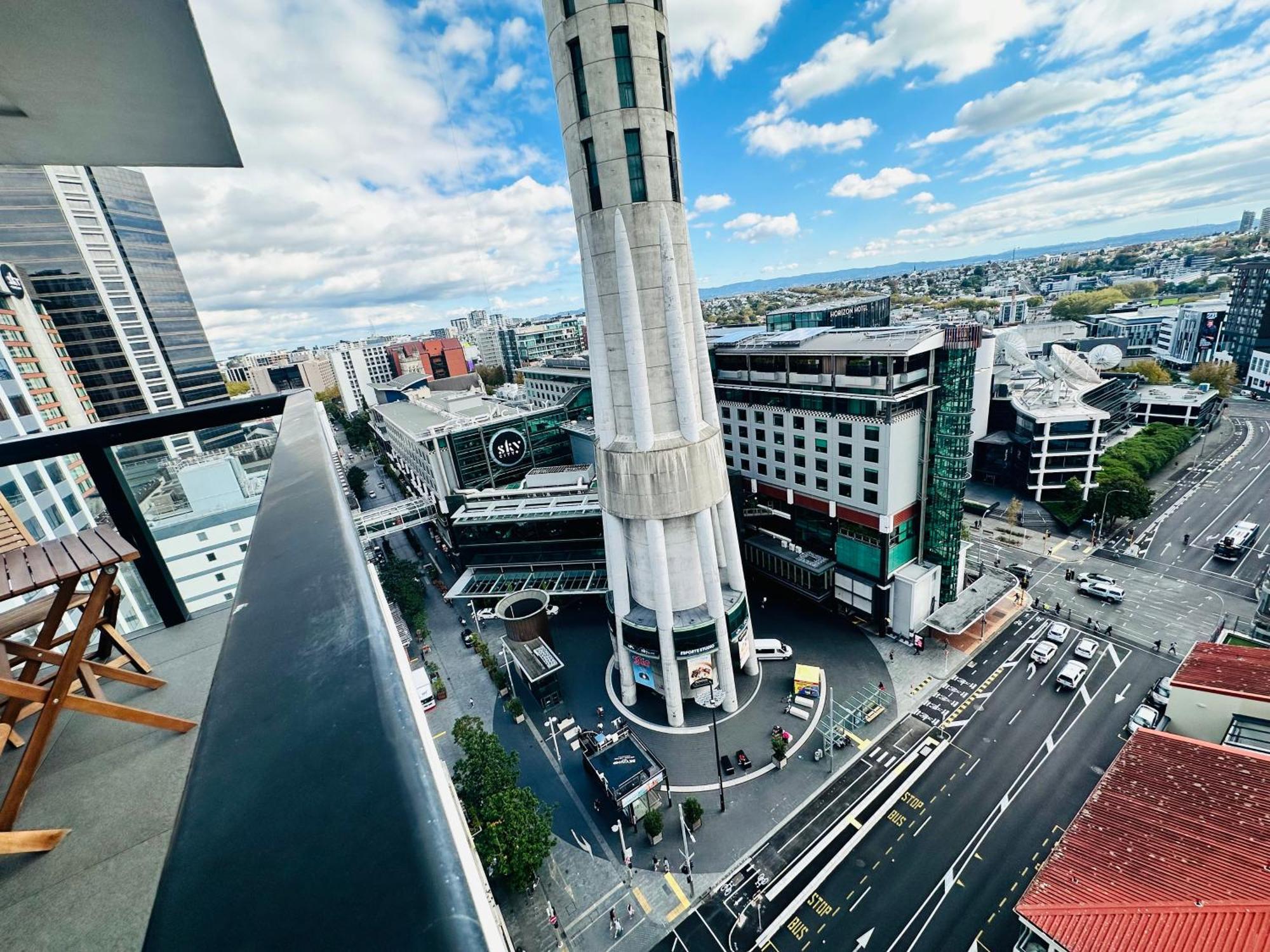 Sky Tower Panorama Luxurious *