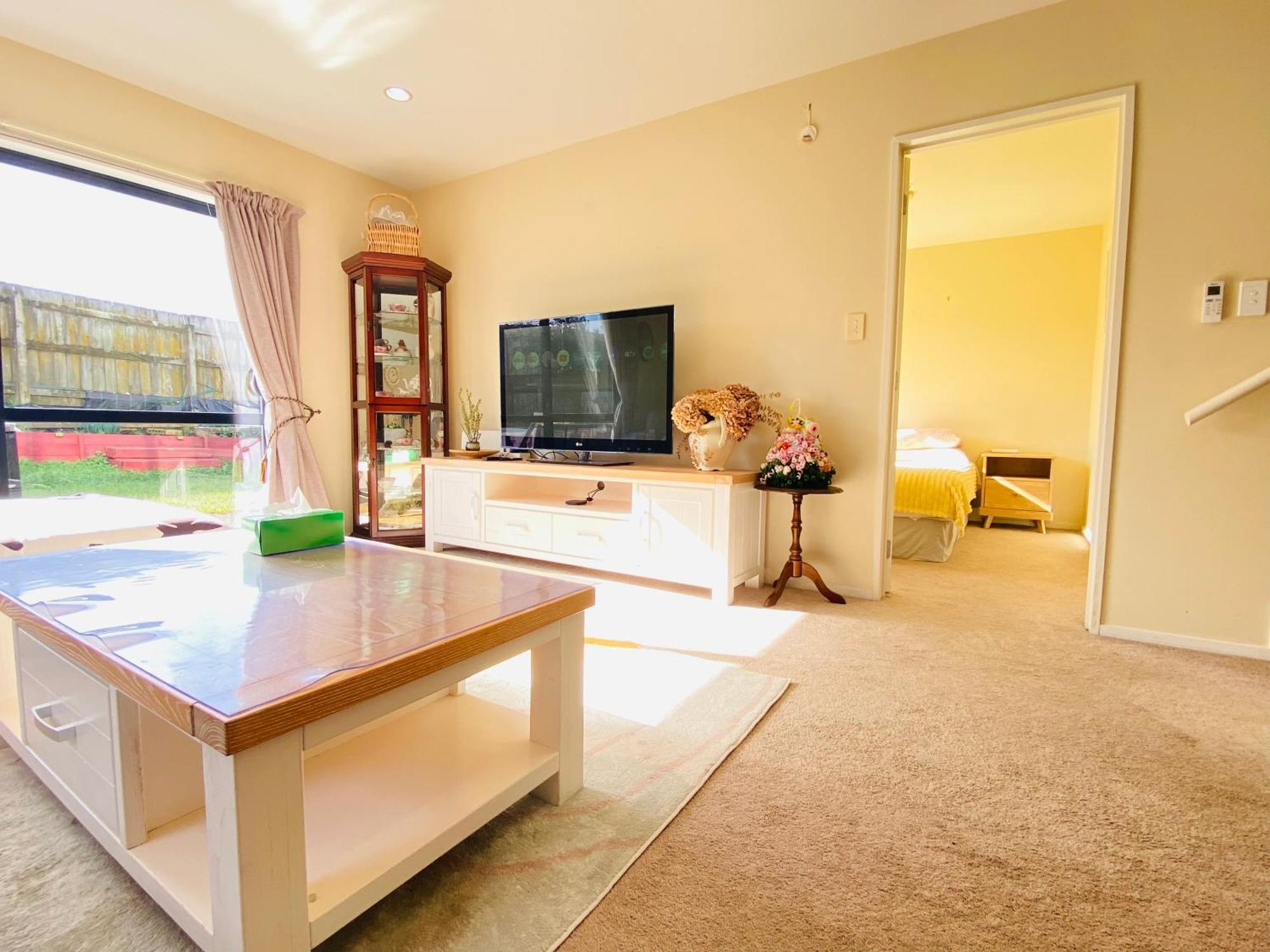 Homestay Sunny In West - Shared Bathroom Auckland