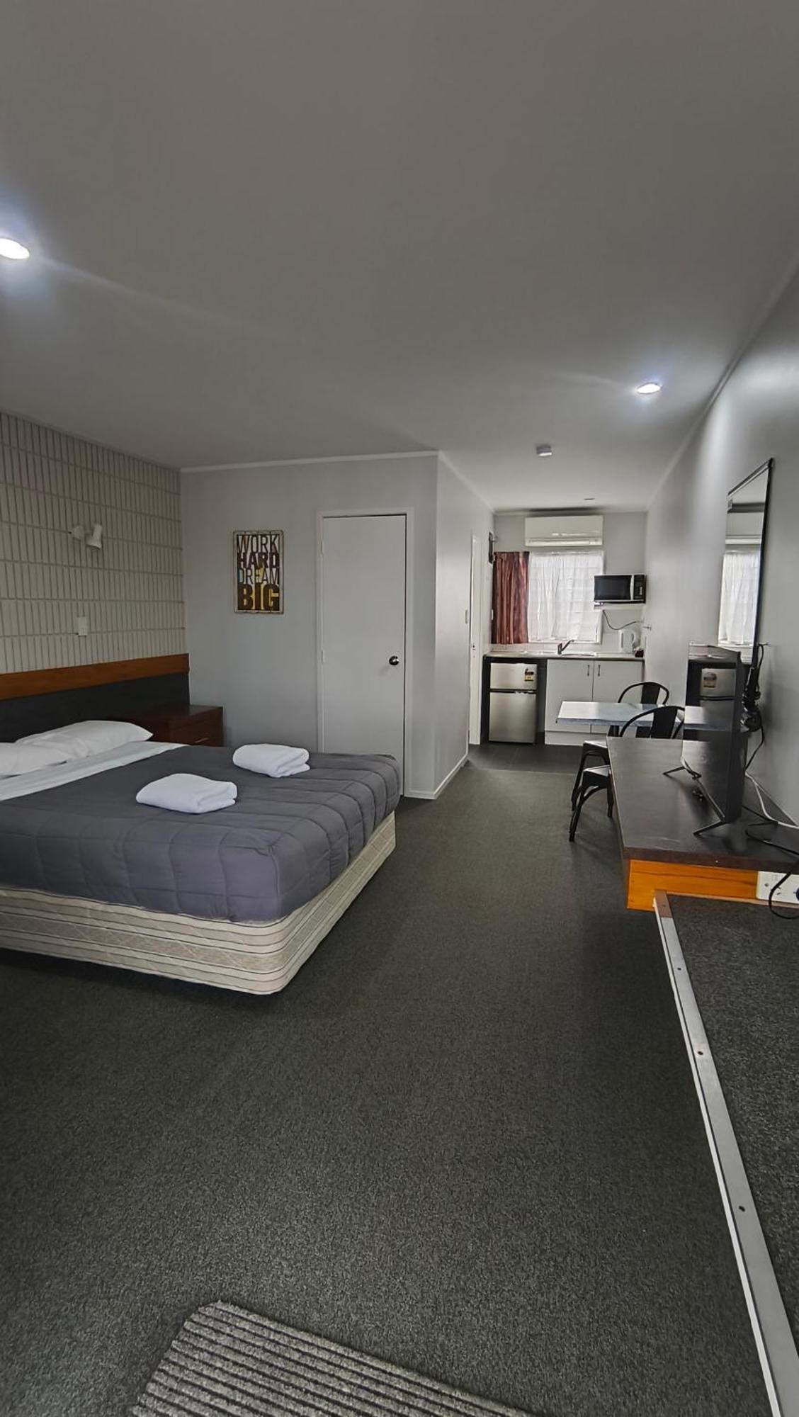Pakuranga Motor Motel *