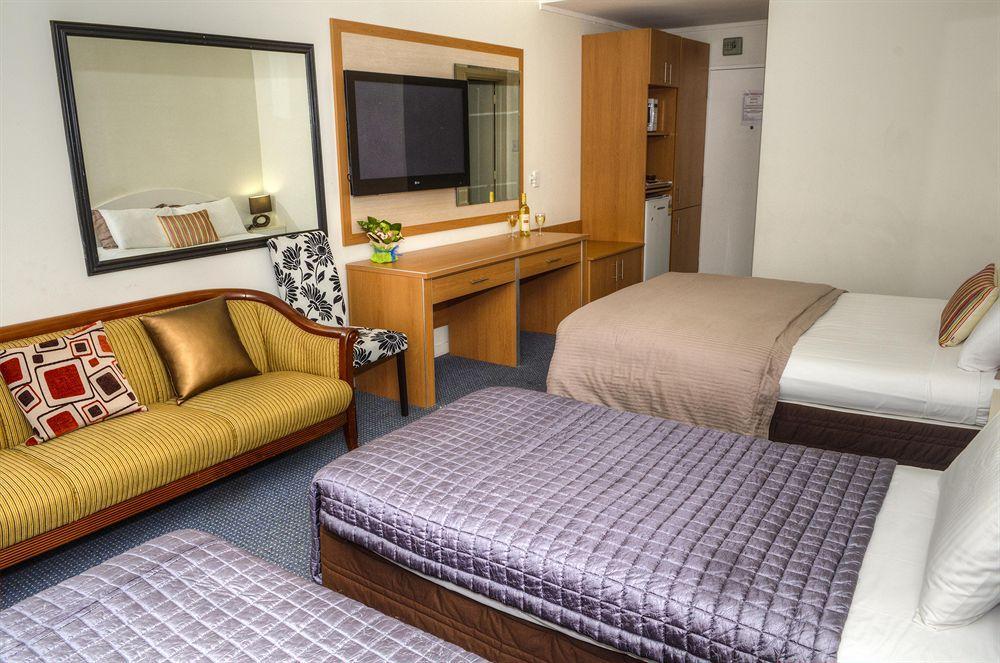 Motel Airport Pacific 3*