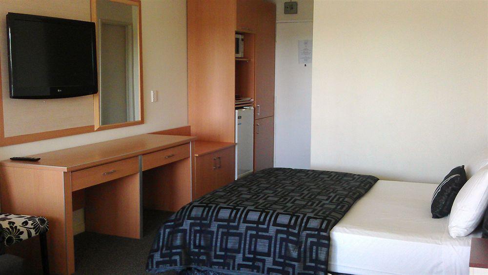 Motel Airport Pacific 3*