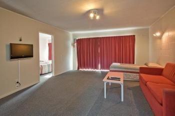 Takanini Park Motor Motel 3*