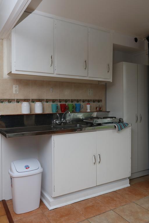 Peggie's Guest house 2*