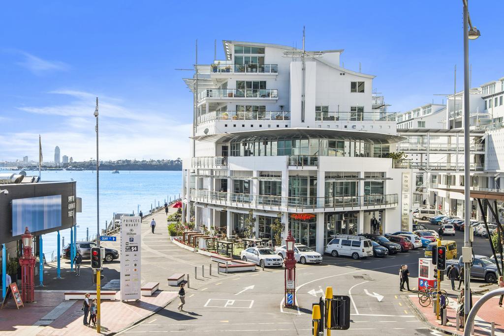 Princes Wharf 1br - Away From Apartment *