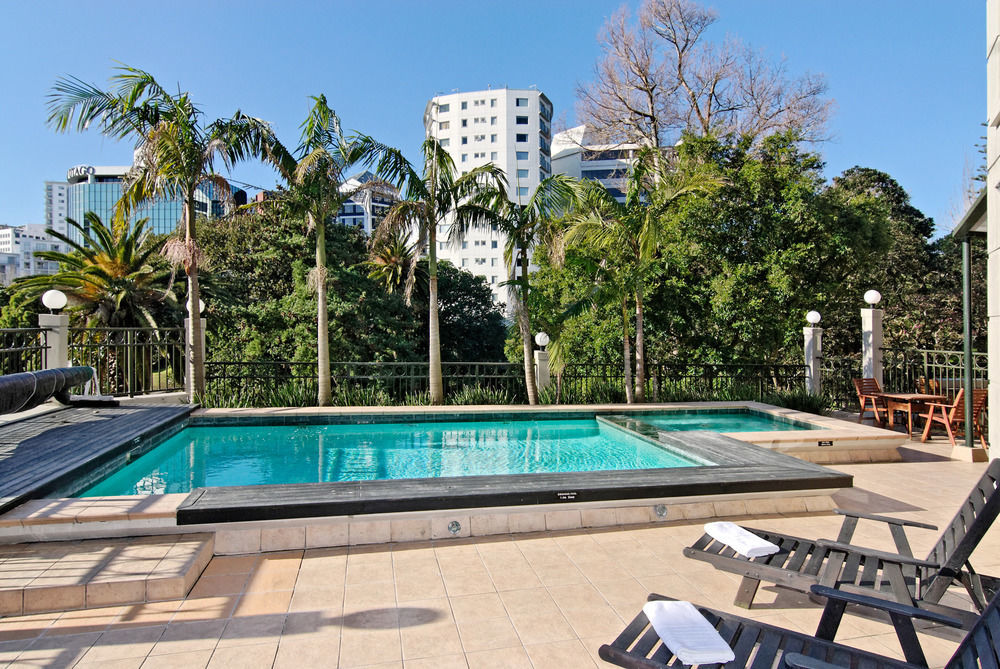 Parkside & Auckland