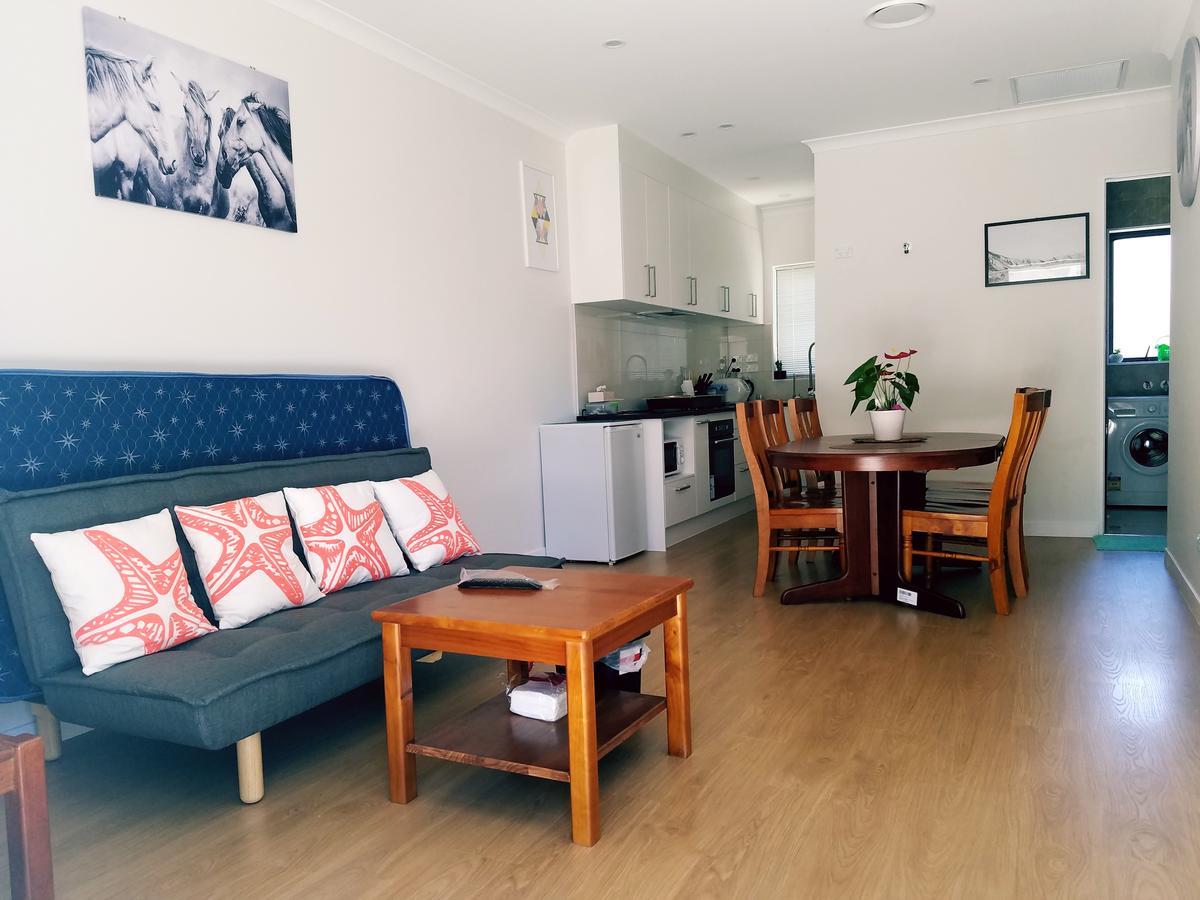 New Smart Nearby Plaza * Auckland