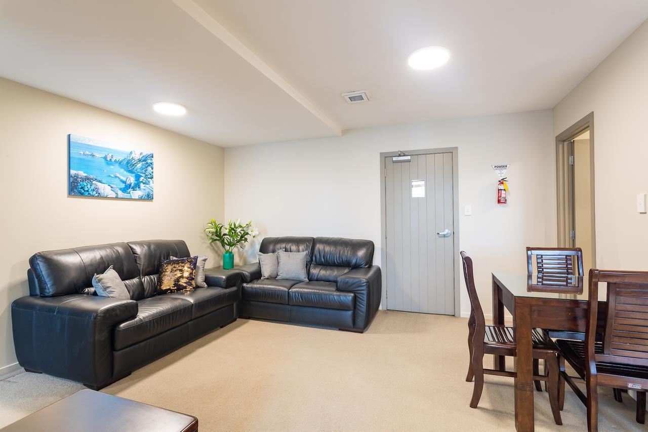 Apartment Tabernacle