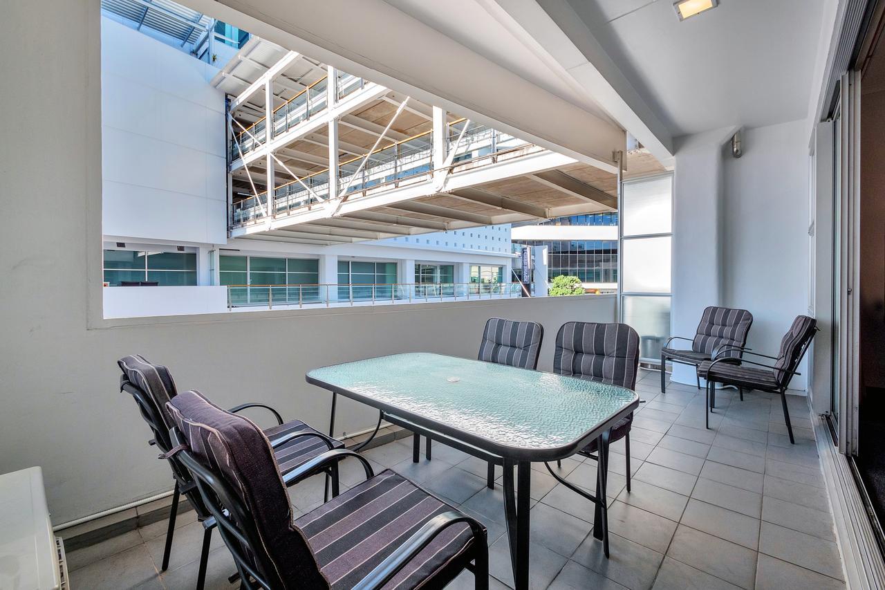 Viaduct Loft 2br Delight With Netflix And Aircon Apartment Auckland