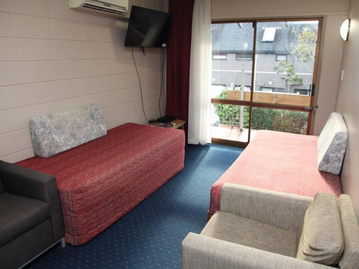 Epsom Motel 3*