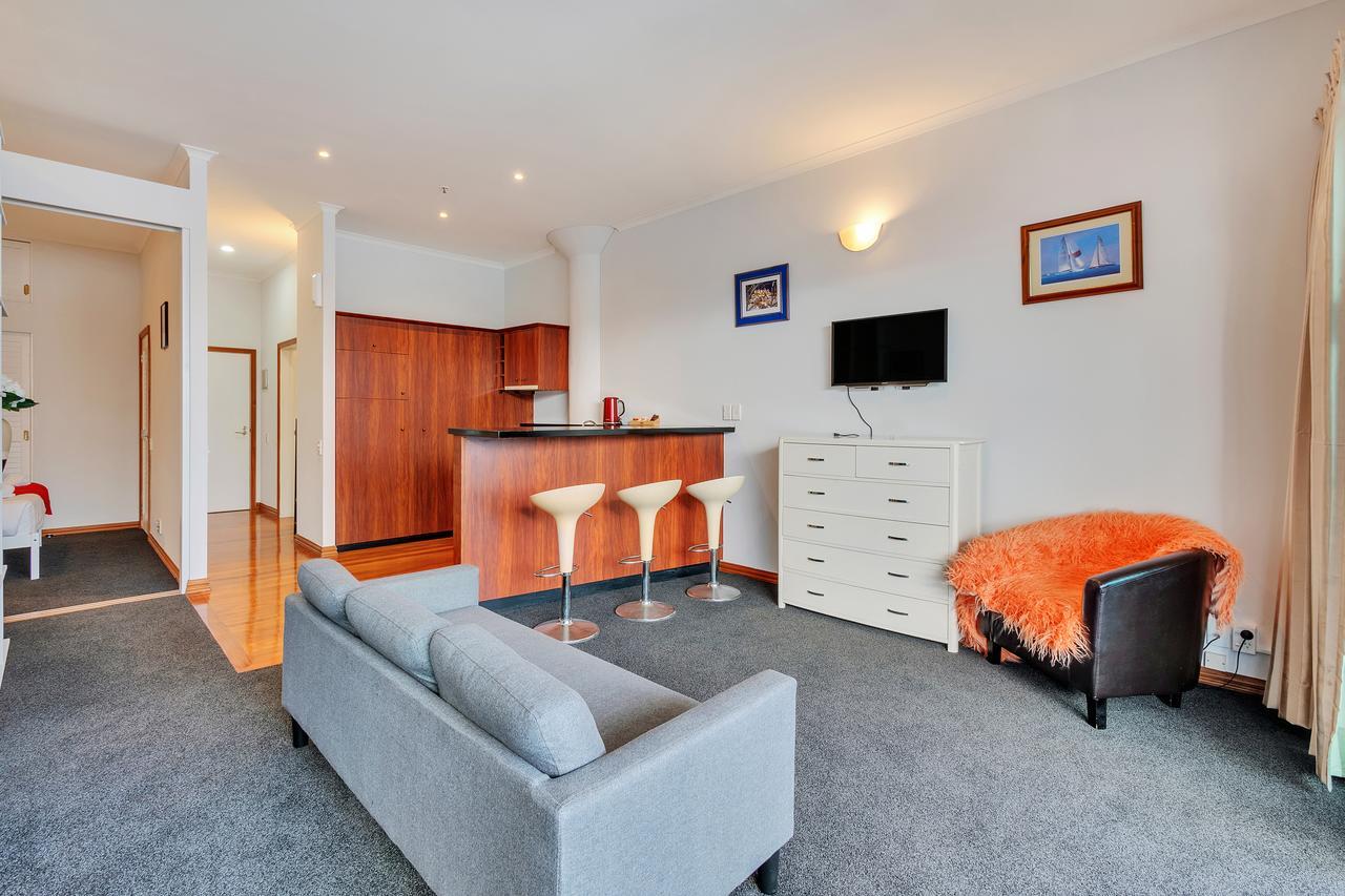 Viaduct Loft 2br Delight With Netflix And Aircon Auckland