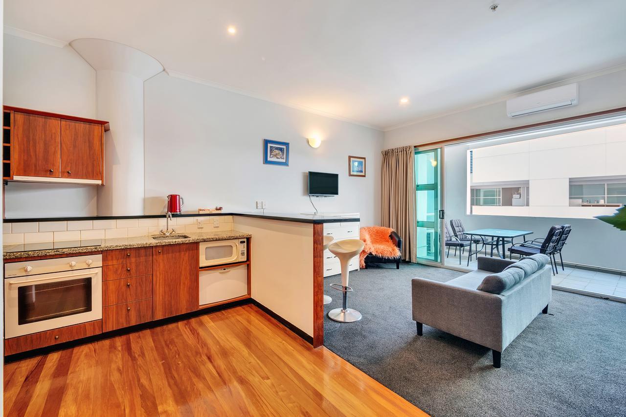Viaduct Loft 2br Delight With Netflix And Aircon * Auckland