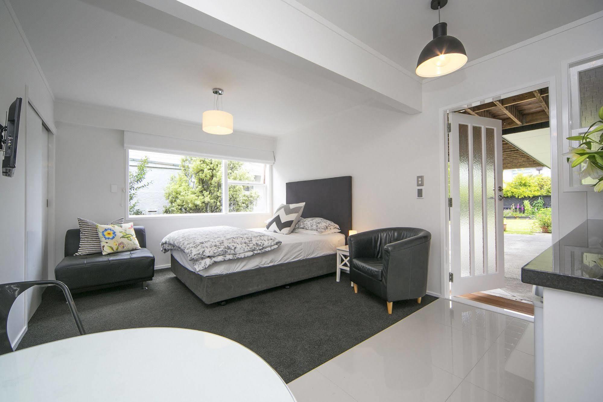 Kohimarama Beach Bed & Breakfast - Style And Privacy In Superb Location