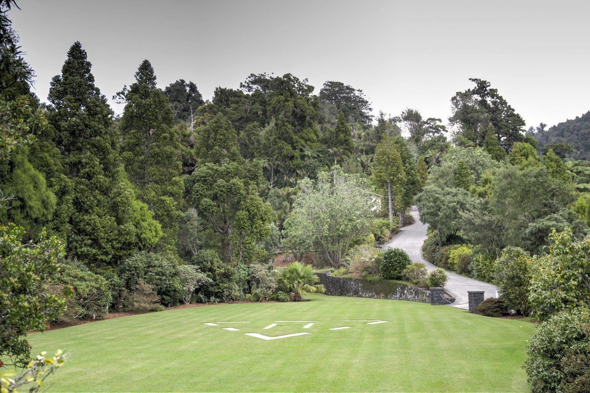 Hotel Waitakere & Spa 4*