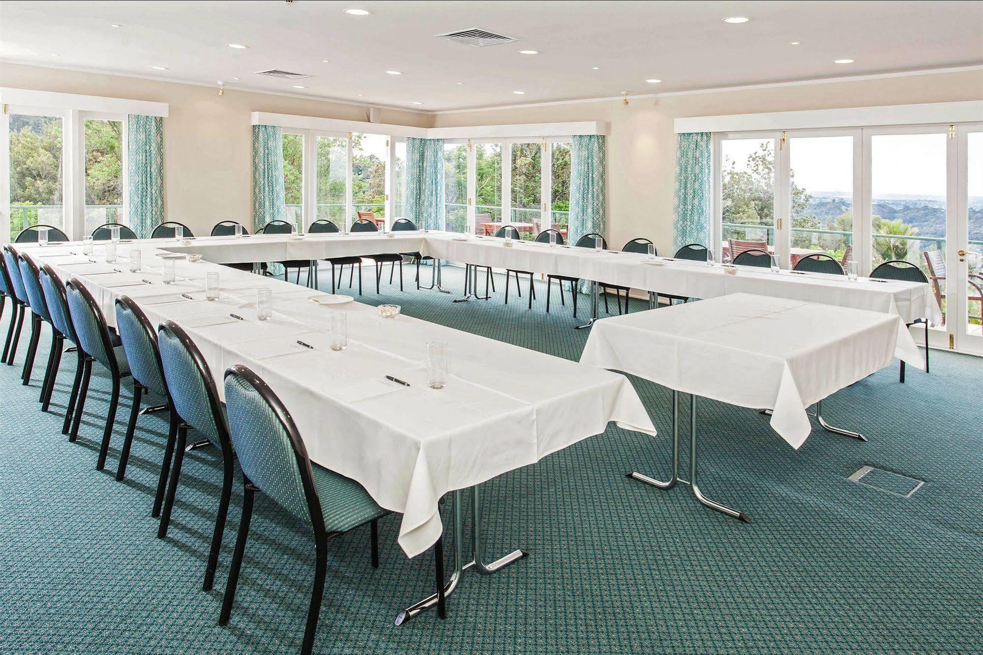 Waitakere & Spa Hotel Auckland
