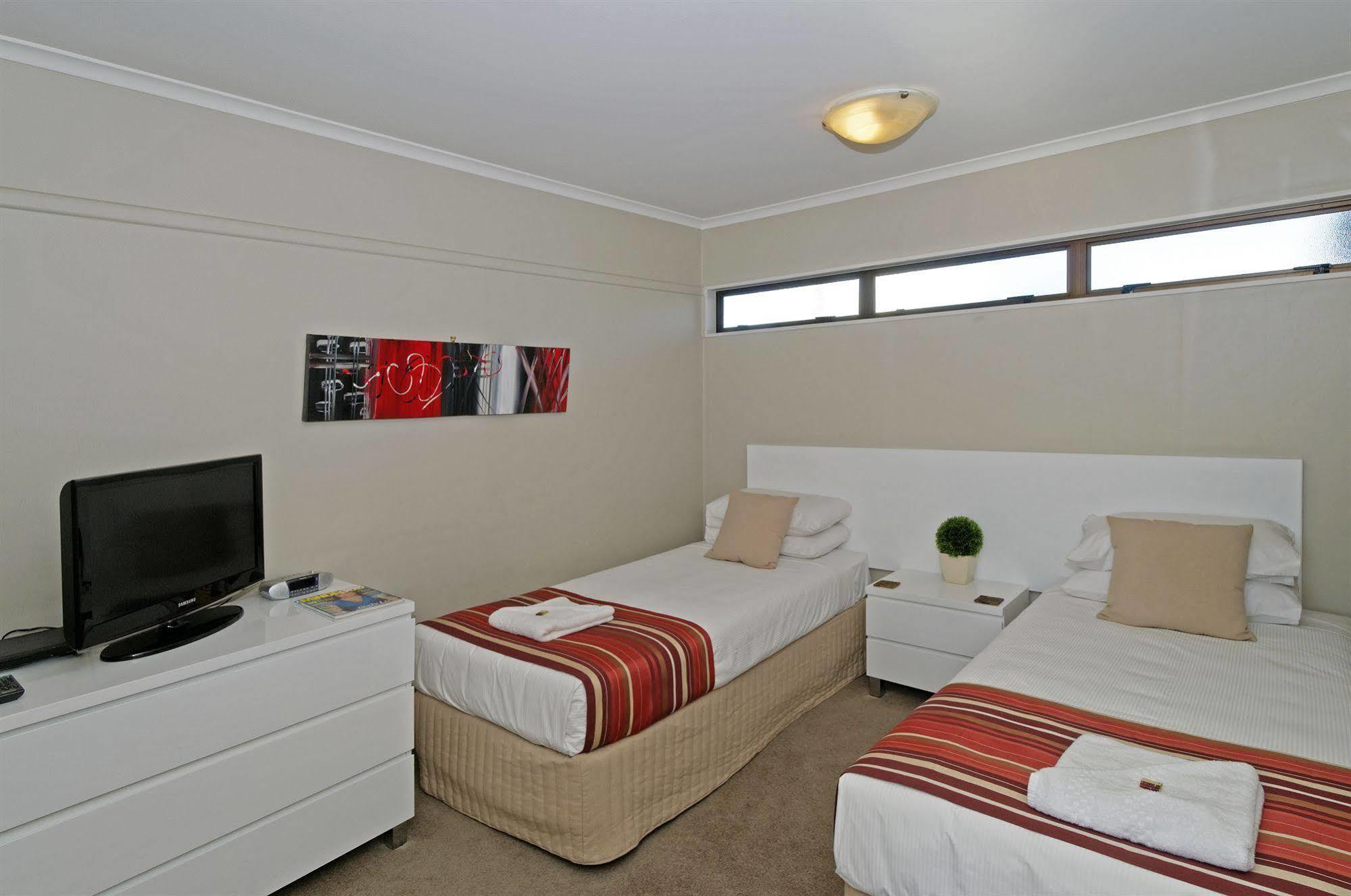 Motel Airport Harbour 4*