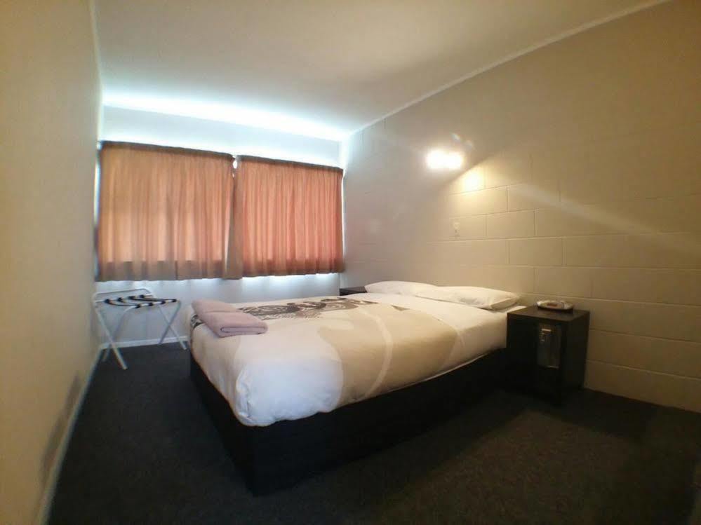 Motel Takanini Park Motor 3*