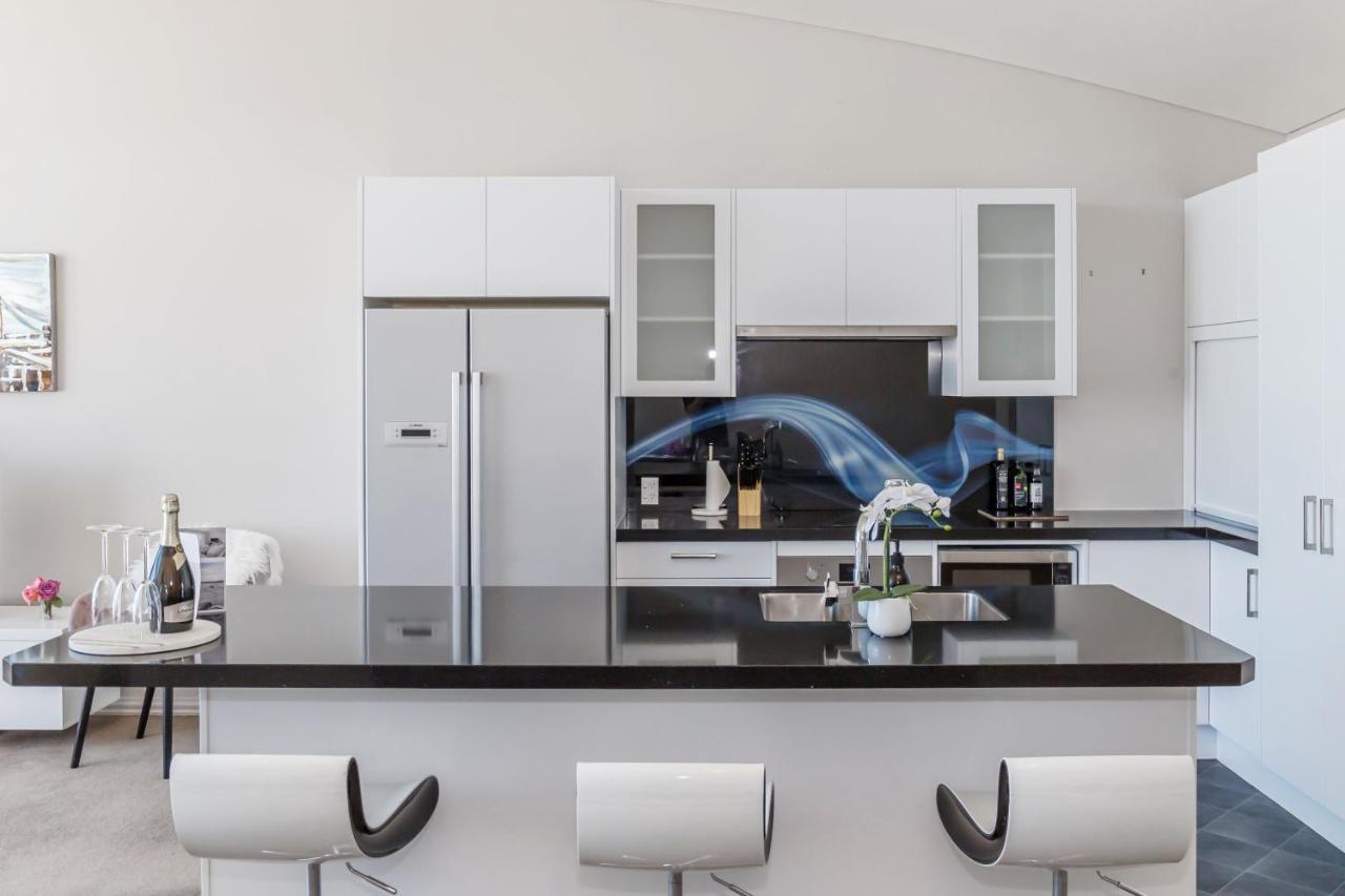 3 Bedroom Penthouse With Fabulous Views Auckland