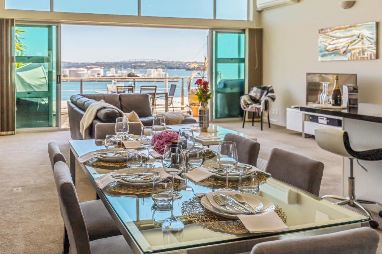 Apartment 3 Bedroom Penthouse With Fabulous Views Auckland