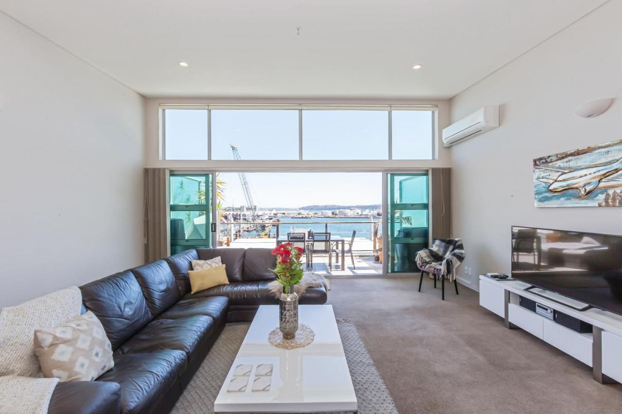 3 Bedroom Penthouse With Fabulous Views Auckland