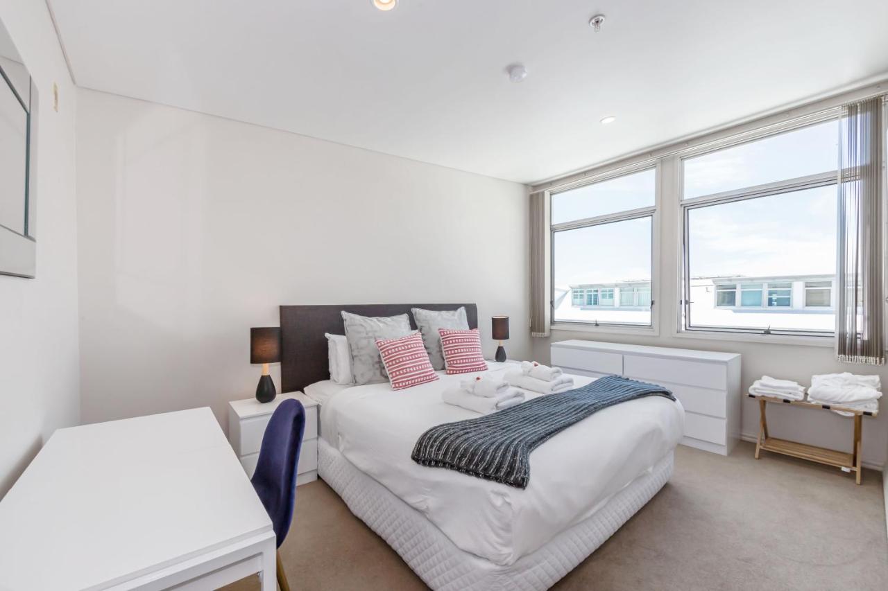 Apartment 3 Bedroom Penthouse With Fabulous Views Auckland