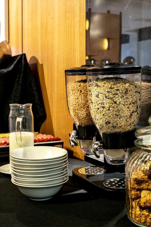 Aparthotel The Quadrant & 4*
