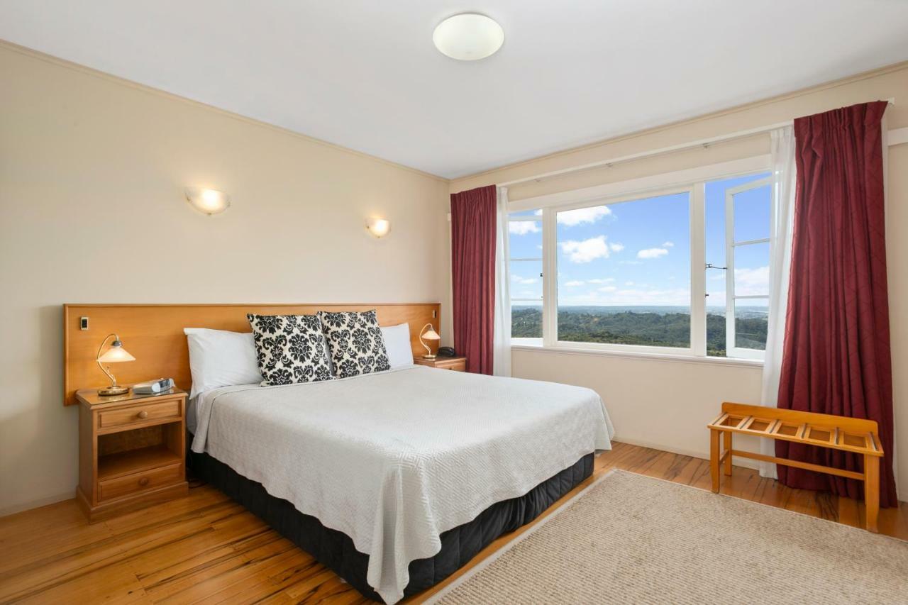 Waitakere & Spa Hotel