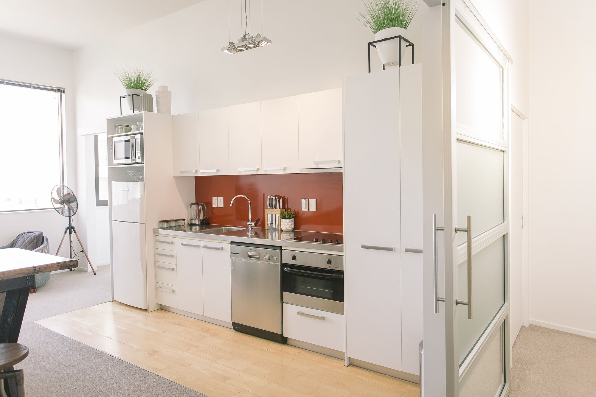 Towny Penthouse With Carpark *