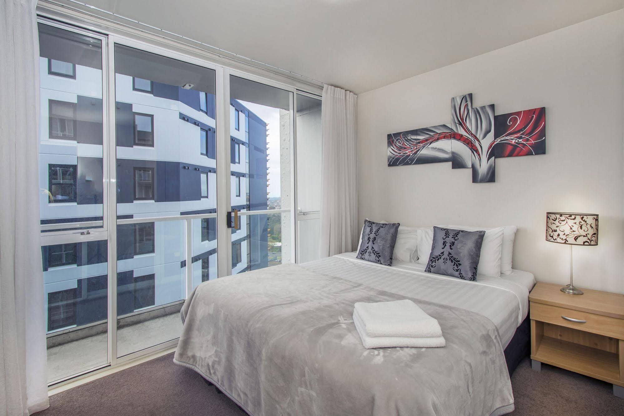 Crown On Cintra Lane Aparthotel Auckland