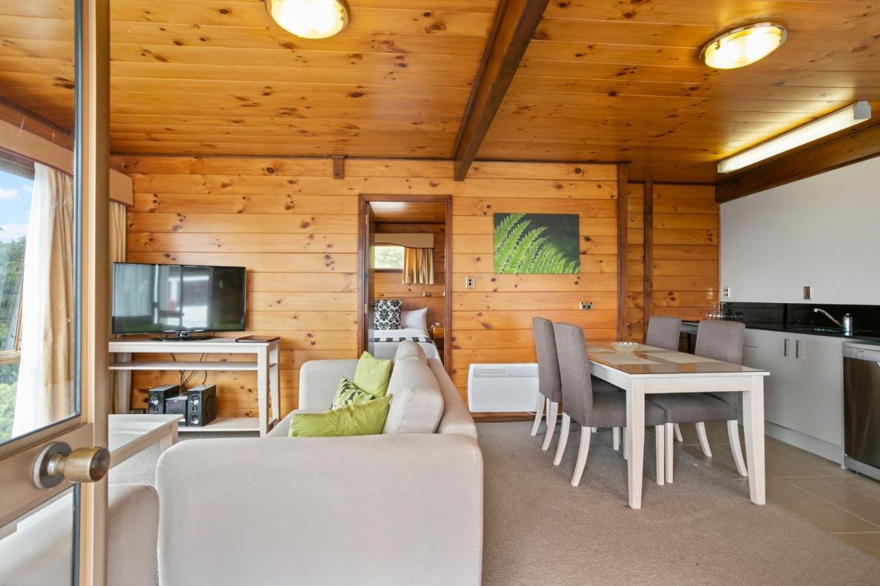Waitakere & Spa Hotel 4*