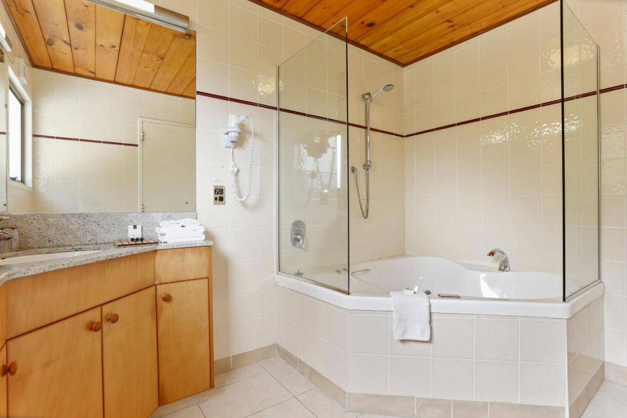 Hotel Waitakere & Spa