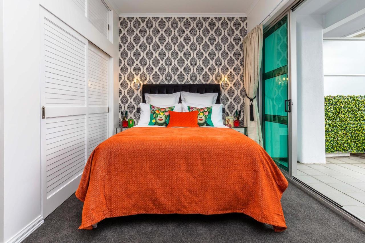 *vibrant Viaduct Harbour With Balcony & Location* Auckland