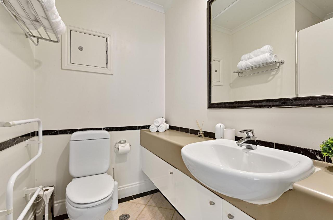 Modern One Bedroom Centre * Auckland