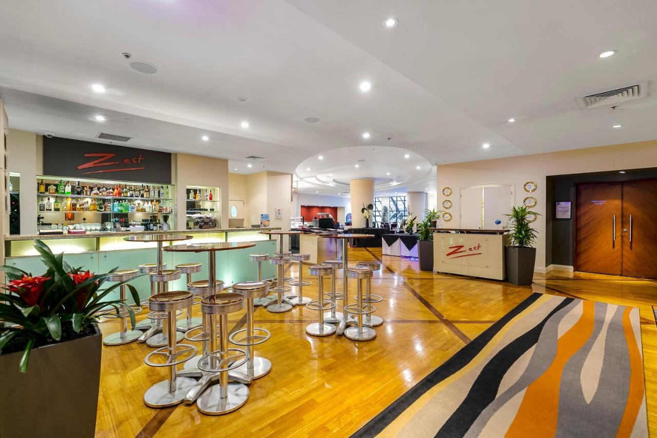 Modern One Bedroom Centre Apartment Auckland