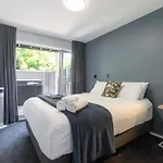 Spacious Home Near Cbd Spa Pool Parking 3Br