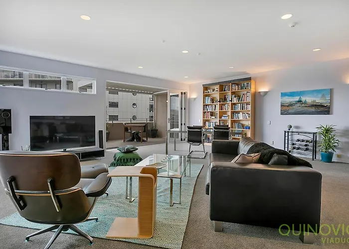 Qv Downtown Executive Penthouse Parking Wifi - 782