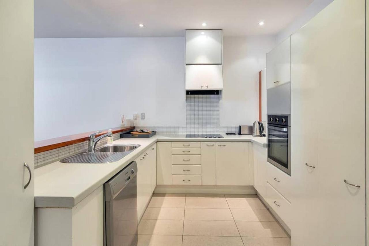 Spacious 2br Near Westfield Newmarket Apartment Auckland