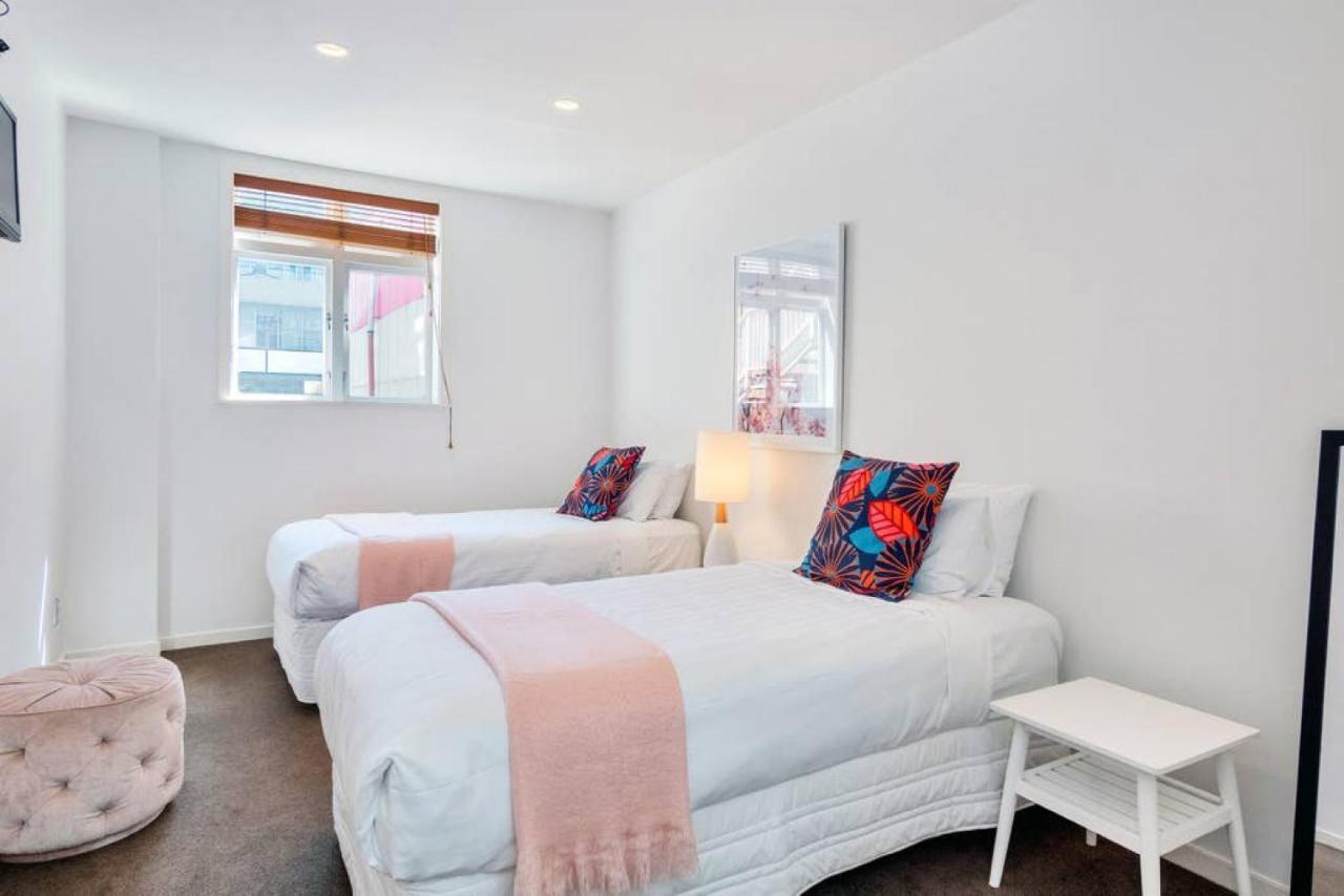 Spacious 2br Near Westfield Newmarket Apartment *