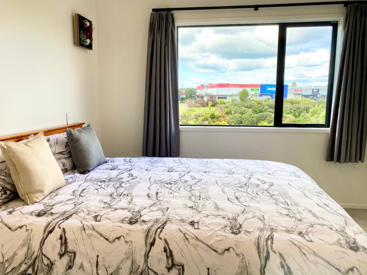 Apartment Stunning Townhouse - Walking To Botany Shopping Center