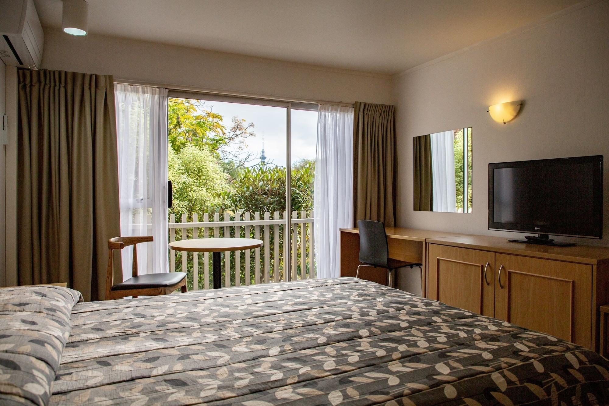 Rose Park 4*